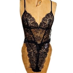 NWT Victoria's Secret black lacy teddy